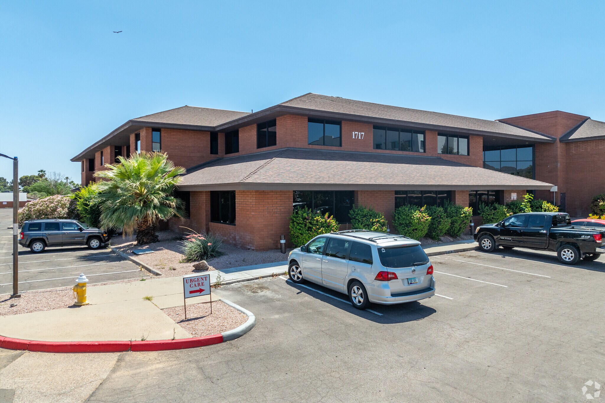1717 W Northern Ave, Phoenix, AZ à louer Photo principale– Image 1 sur 12