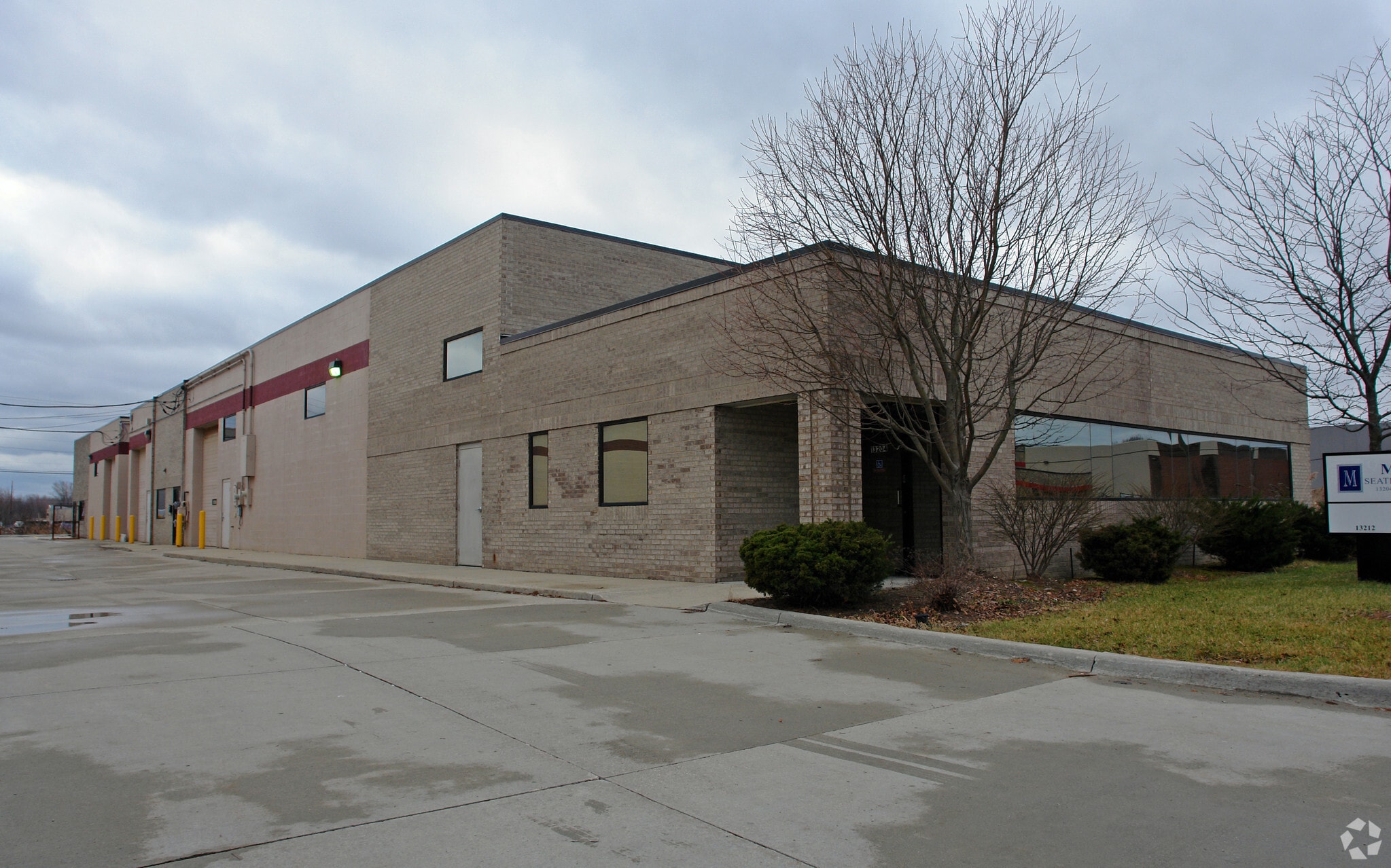 13204-13254 W Star, Shelby Township, MI à louer Photo principale– Image 1 sur 6