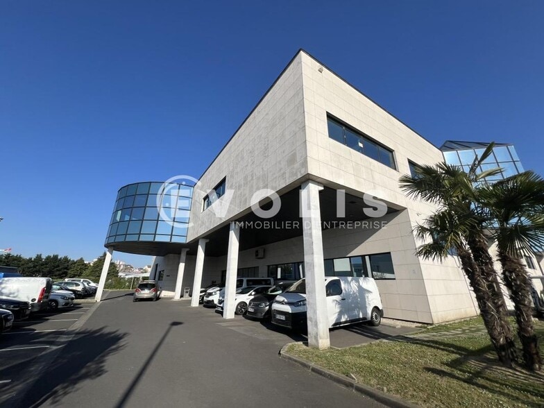 Bureau dans Champigny-sur-Marne à louer - Photo de l’immeuble – Image 1 sur 10