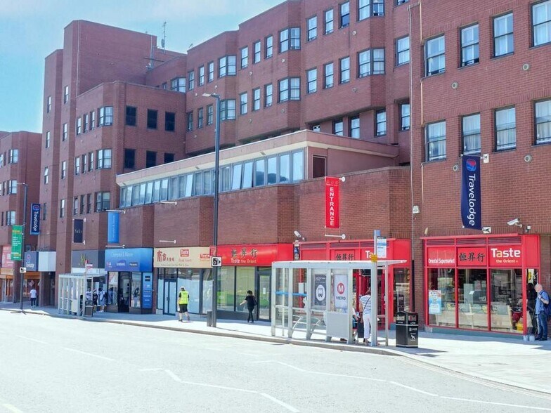 109-115 Vicar Ln, Leeds à louer - Photo de l’immeuble – Image 2 sur 7