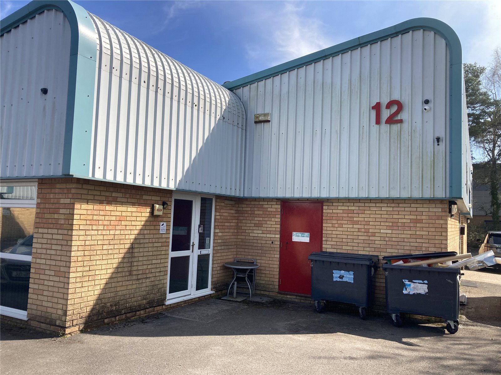 12A-12B Black Moor Rd, Verwood à louer Photo de l’immeuble– Image 1 sur 3