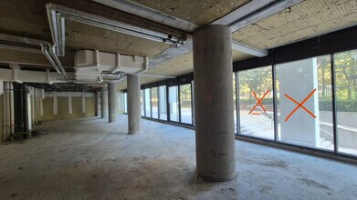 Local commercial dans Puteaux à louer Photo intérieure– Image 1 sur 7