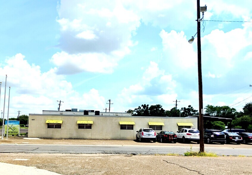 925 S 77 Sunshine Strip, Harlingen, TX à vendre - Photo de l’immeuble – Image 2 sur 16