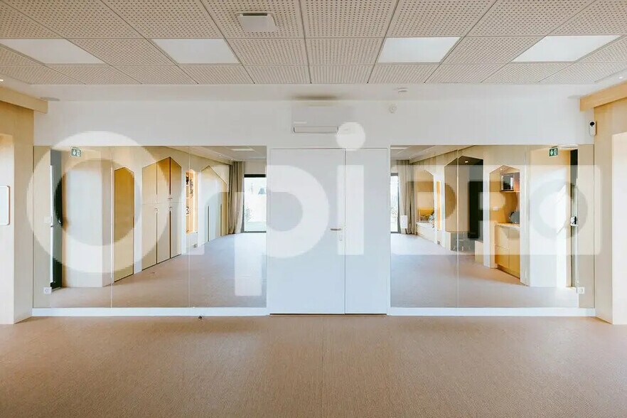 Bureau dans Saint-Vincent-de-Tyrosse à louer - Photo intérieure – Image 2 sur 4