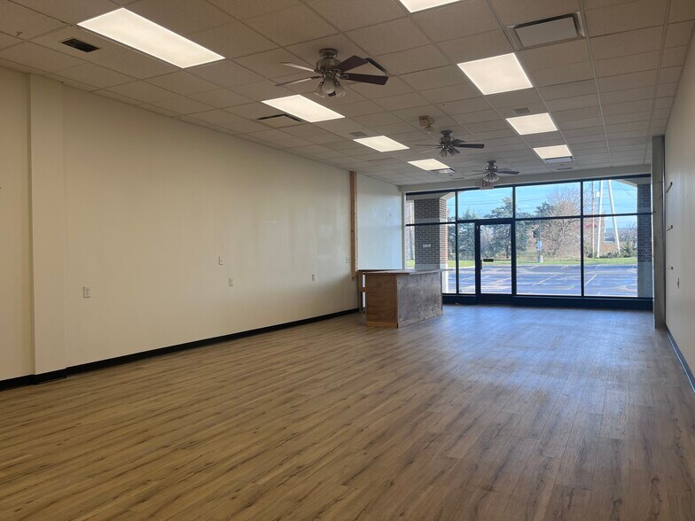 245-305 Zeeb Rd, Ann Arbor, MI à louer - Photo intérieure – Image 3 sur 4