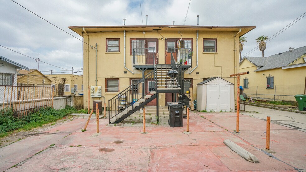 2218 Eastlake Ave, Los Angeles, CA à vendre - Photo de l’immeuble – Image 3 sur 11