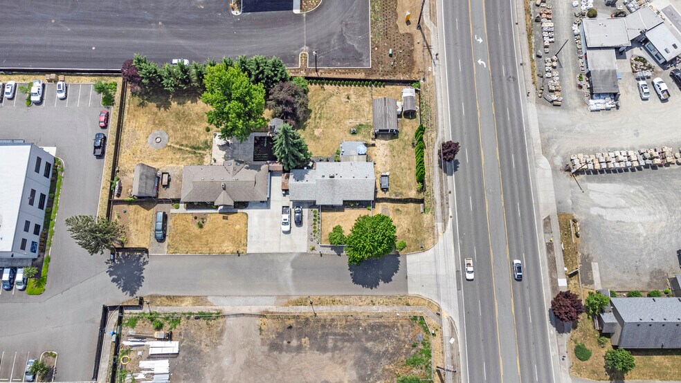 9311 NE 72nd Ave, Vancouver, WA à vendre - Photo principale – Image 2 sur 36