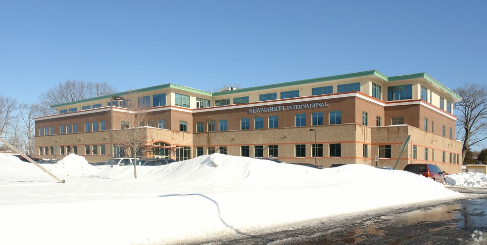 75 New Hampshire Ave, Portsmouth, NH à louer - Photo de l’immeuble – Image 2 sur 23