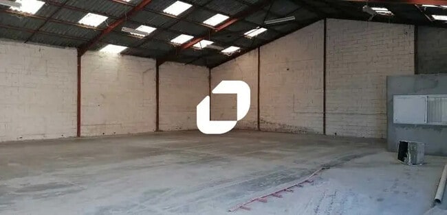 Plus de détails pour Bureau, Industriel/Logistique à louer