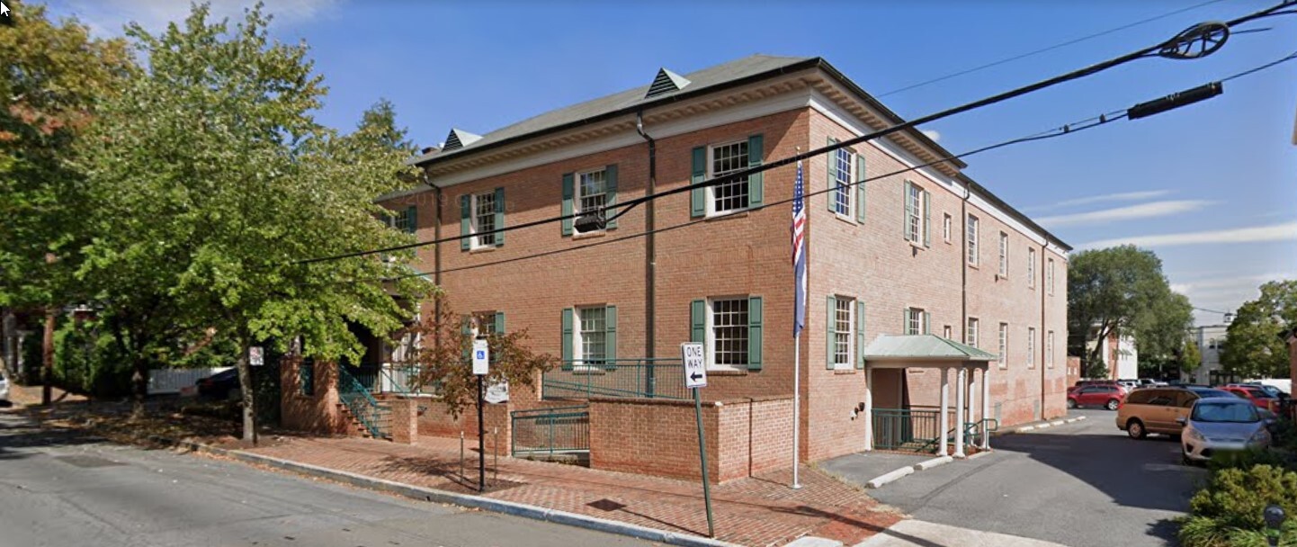 12 N Washington St, Winchester, VA à louer Photo de l’immeuble– Image 1 sur 2