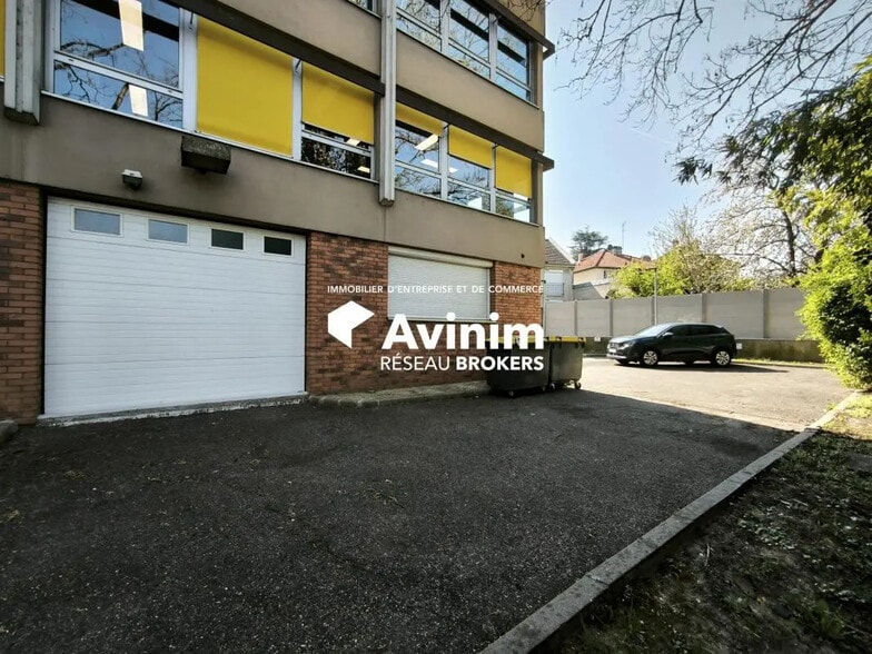 Local d’activités dans Épinay-sur-Orge à louer - Photo de l’immeuble – Image 1 sur 11