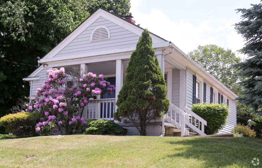 9233 SR 14, Streetsboro, OH à vendre - Photo principale – Image 1 sur 54