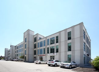 Plus de détails pour 1585 Markham Rd, Toronto, ON - Bureau à vendre