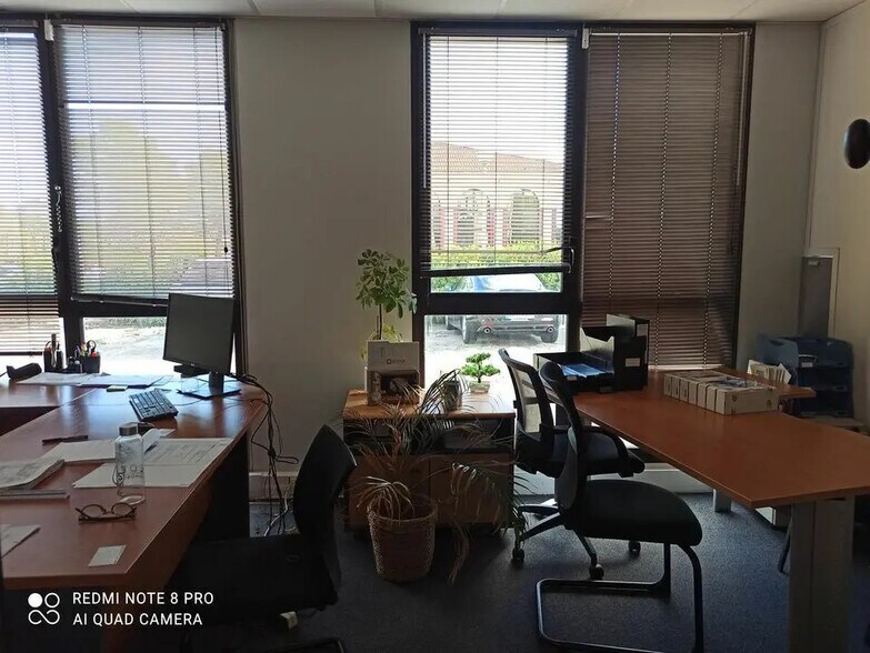 Bureau dans Aix-en-Provence à louer - Photo de l’immeuble – Image 2 sur 7