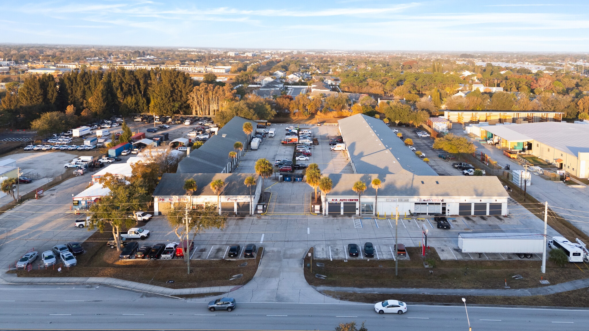 4590 Babcock St NE, Palm Bay, FL à louer Photo de l’immeuble– Image 1 sur 2