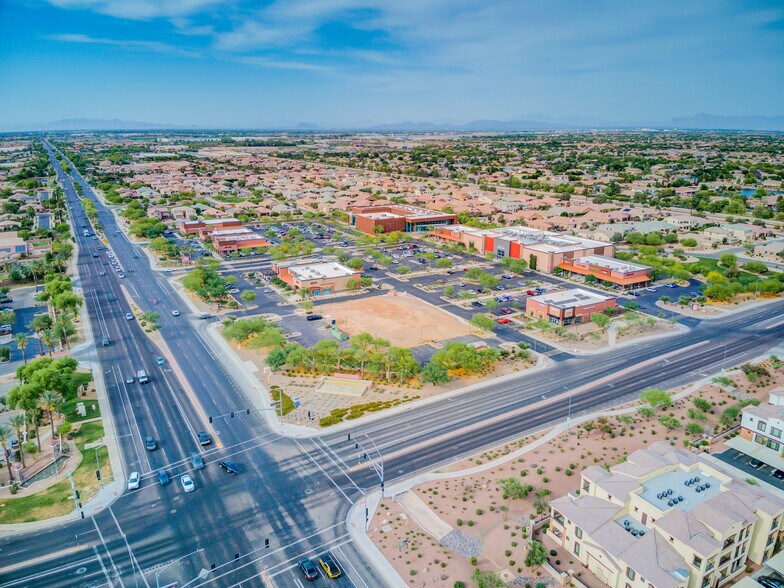 4811 S Arizona Ave, Chandler, AZ à louer - Photo de l’immeuble – Image 3 sur 7