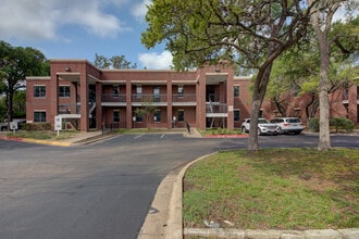 11824 Jollyville Rd, Austin, TX à louer Photo intérieure– Image 1 sur 17
