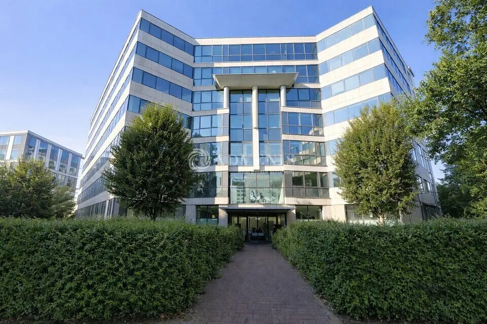 Bureau dans Issy-les-Moulineaux à louer Photo de l’immeuble– Image 1 sur 11