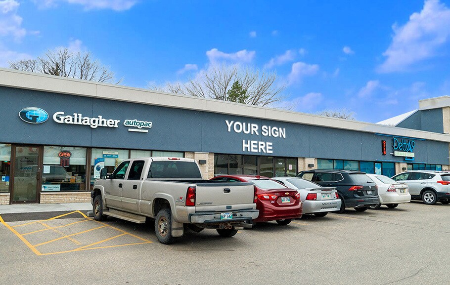 3421 Portage Ave, Winnipeg, MB à louer - Photo de l’immeuble – Image 2 sur 6