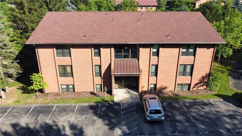 300 McKnight Park Dr, Pittsburgh, PA à vendre - Photo de l’immeuble – Image 2 sur 21