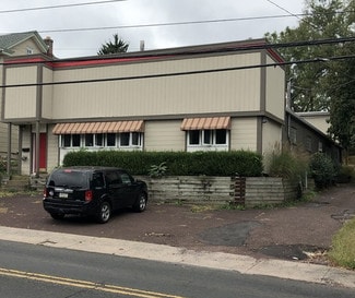 Plus de détails pour 510 N Main St, Sellersville, PA - Local d'activités à louer