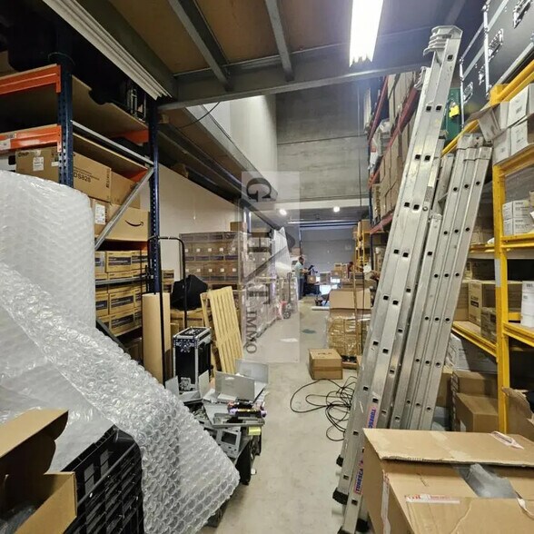Industriel/Logistique dans Lieusaint à louer - Photo intérieure – Image 2 sur 9