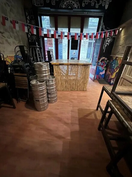 Local commercial dans Bordeaux à louer - Photo intérieure – Image 3 sur 3