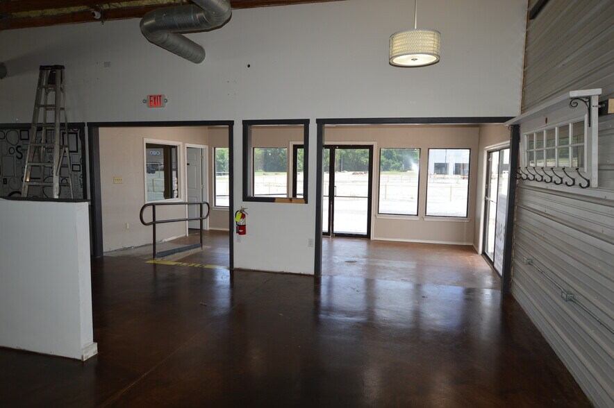 215 Shannon Rd E, Sulphur Springs, TX à vendre - Photo de l’immeuble – Image 3 sur 12