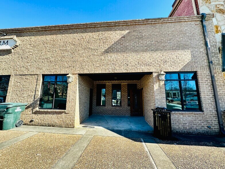 110 Main St., Alexander City, AL à louer - Photo de l’immeuble – Image 1 sur 11