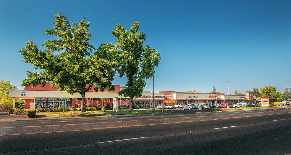 2901-2989 Arden Way, Sacramento, CA à louer - Photo de l’immeuble – Image 3 sur 9
