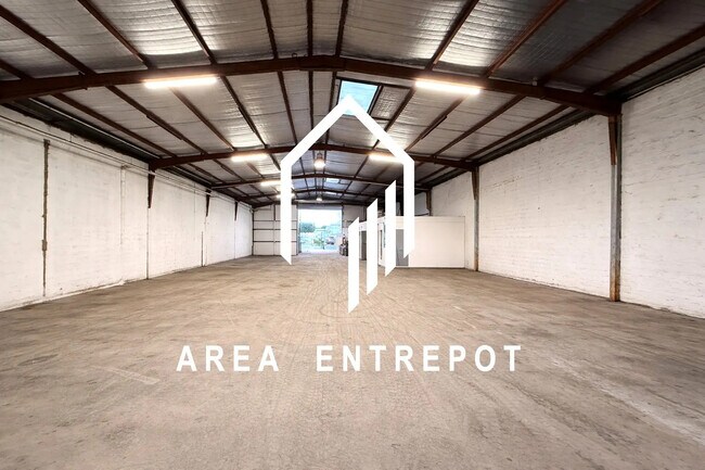 Plus de détails pour Industriel/Logistique à louer