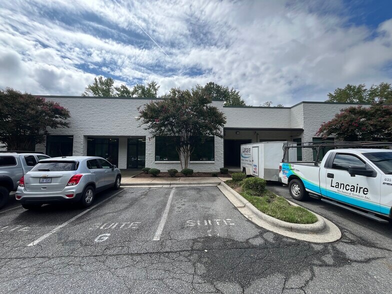 1705 Orr Industrial Ct, Charlotte, NC à louer - Photo de l’immeuble – Image 3 sur 32