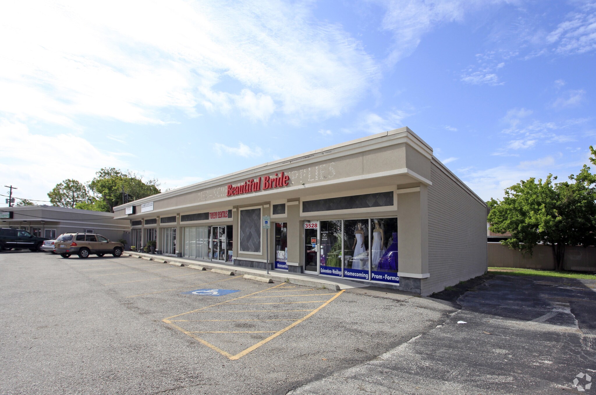 3518-3528 E Broadway St, Pearland, TX à louer Photo principale– Image 1 sur 6