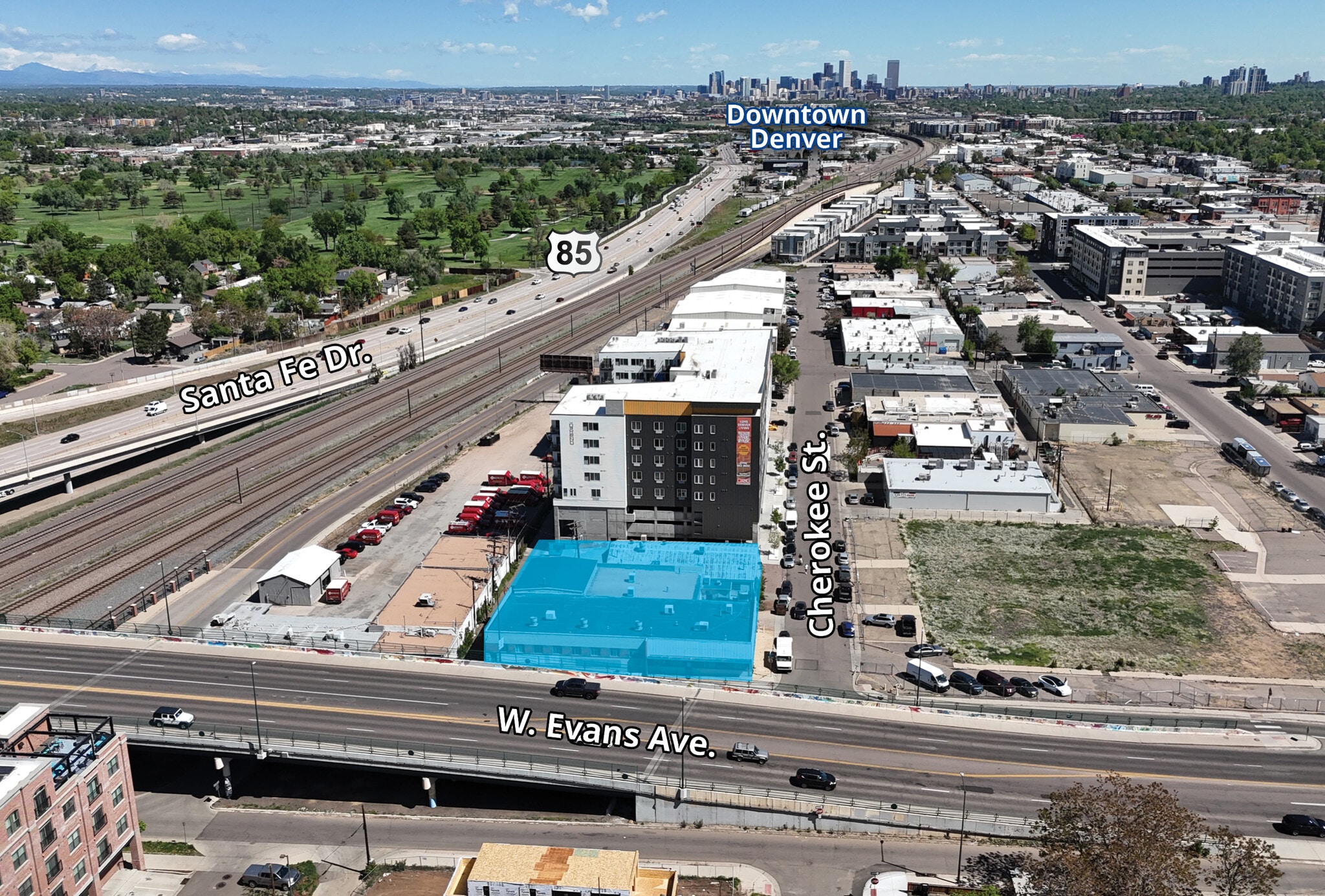 303 W Evans Ave, Denver, CO à louer Photo de l’immeuble– Image 1 sur 4