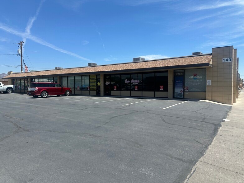 140 E Main St, Fernley, NV à vendre - Photo de l’immeuble – Image 2 sur 10