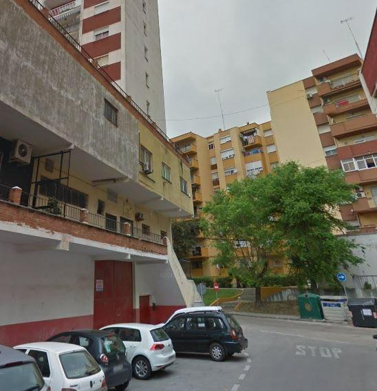 Local commercial dans Algeciras, Cádiz à vendre - Photo de l’immeuble – Image 1 sur 2