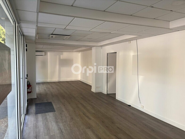 Bureau dans Avignon à vendre - Photo intérieure – Image 2 sur 9