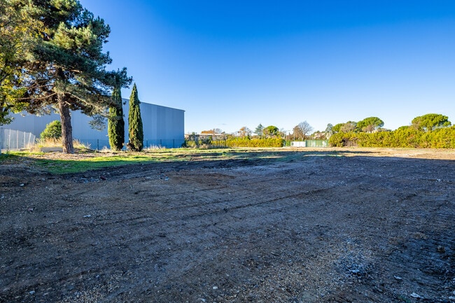 Plus de détails pour 230 Rue Frédéric Joliot Curie, Aix-en-Provence - Bureau à louer