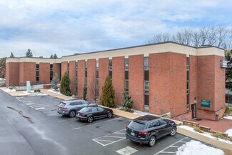 Plus de détails pour 4 Park Plz, Wyomissing, PA - Bureau à louer