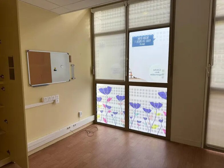Bureau dans Paris à louer - Photo de l’immeuble – Image 3 sur 21