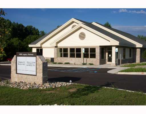 4169 Legacy Pky, Lansing, MI à louer - Photo principale – Image 2 sur 7