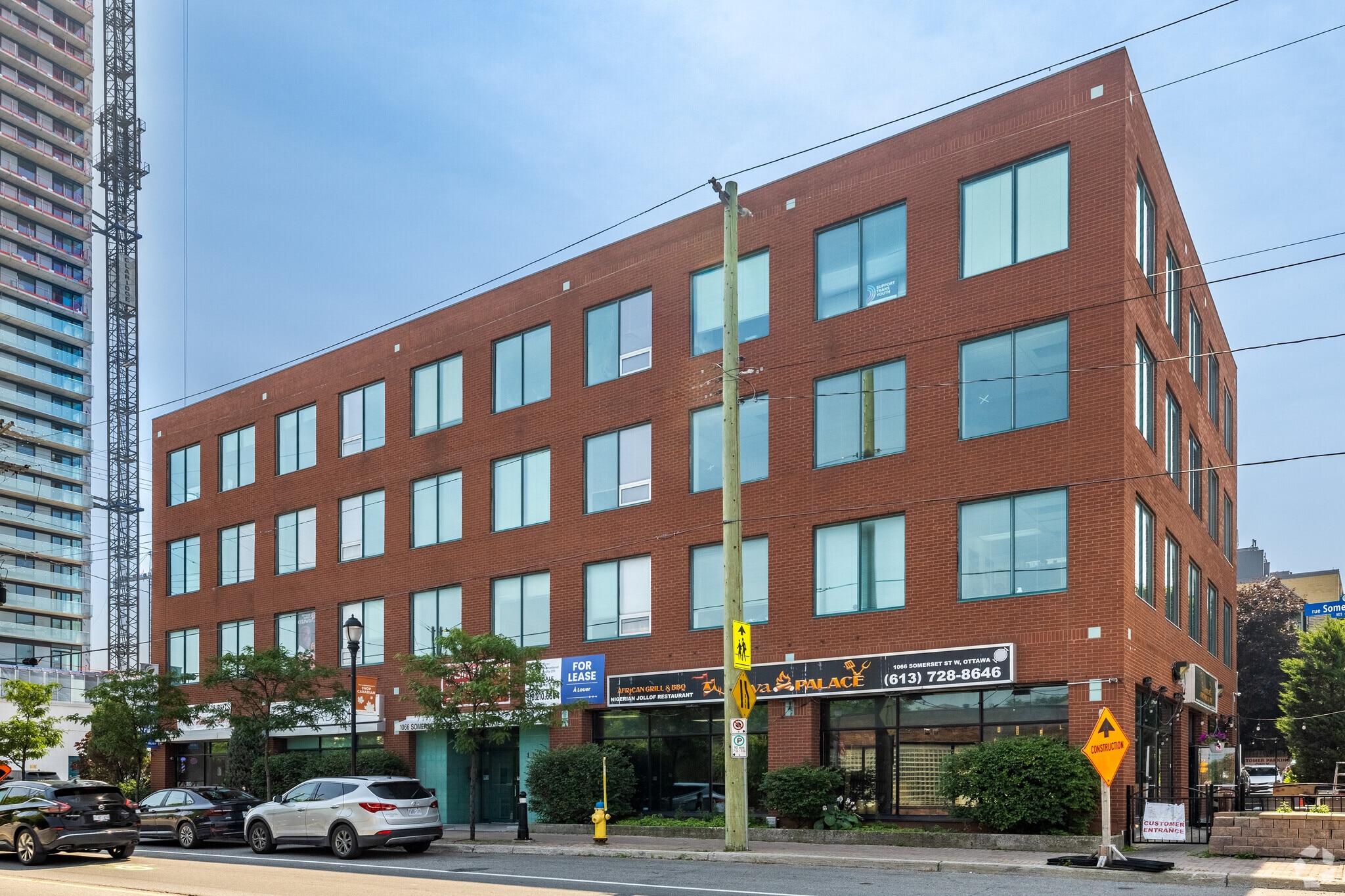 1066 Somerset St W, Ottawa, ON à louer Photo principale– Image 1 sur 4