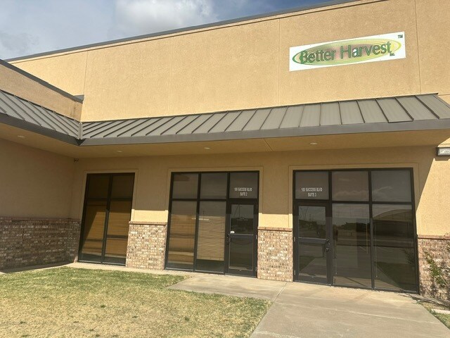 100 Success Blvd, Dumas, TX à louer - Photo de l’immeuble – Image 2 sur 11