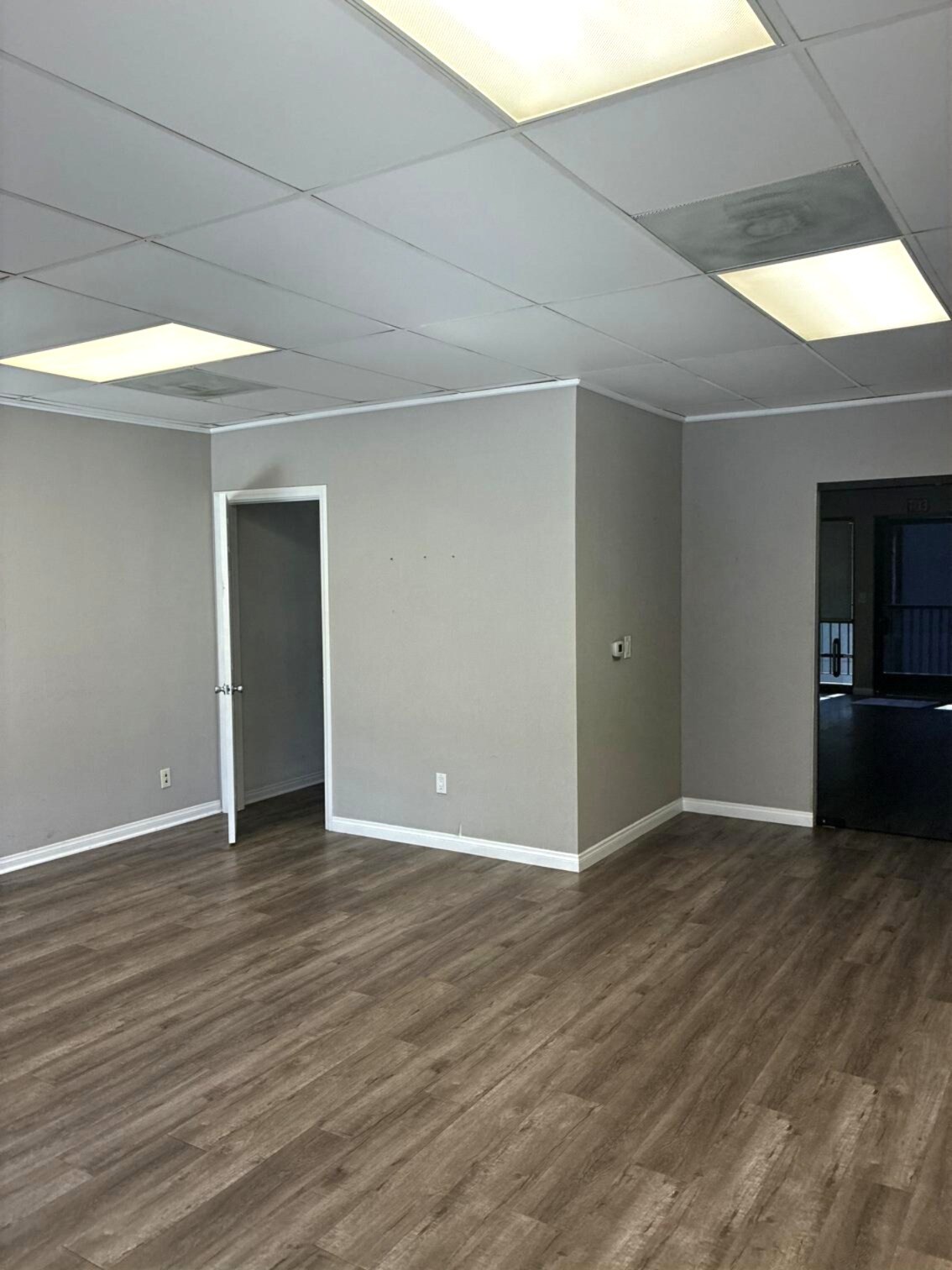 17337 Ventura Blvd, Encino, CA à louer Photo intérieure– Image 1 sur 2