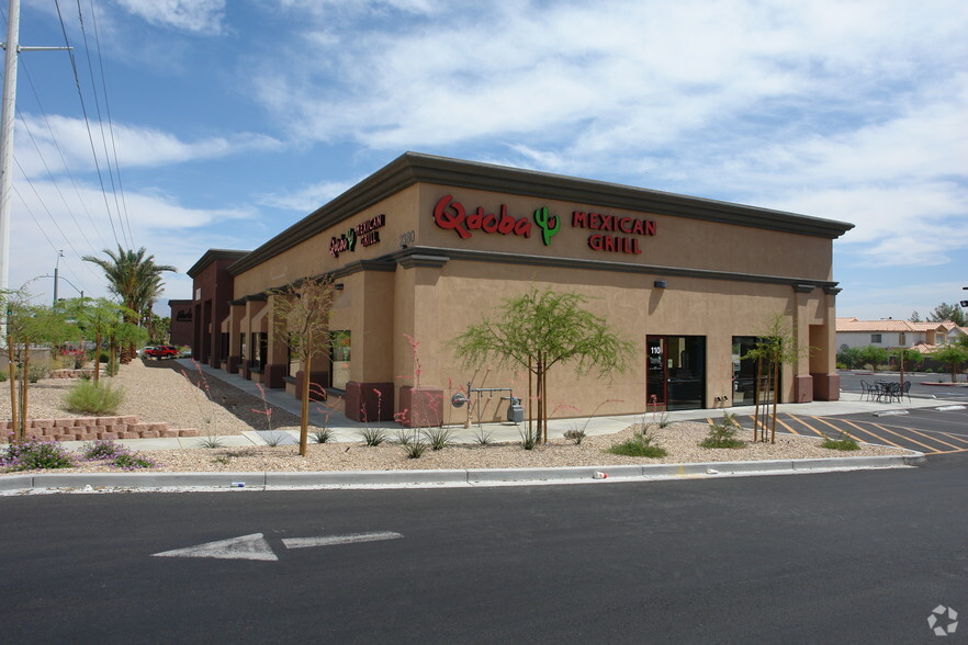 2380 N Buffalo Dr, Las Vegas, NV à louer - Photo de l’immeuble – Image 2 sur 3