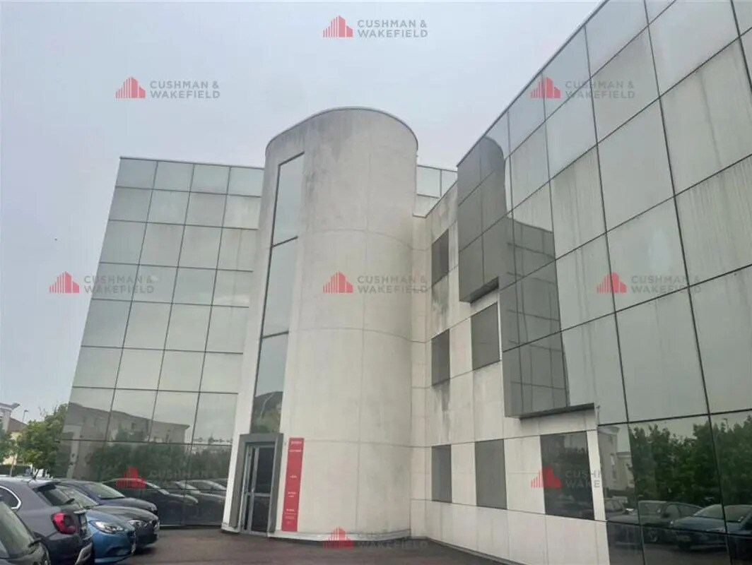 Bureau dans Dijon à louer Photo de l’immeuble– Image 1 sur 5