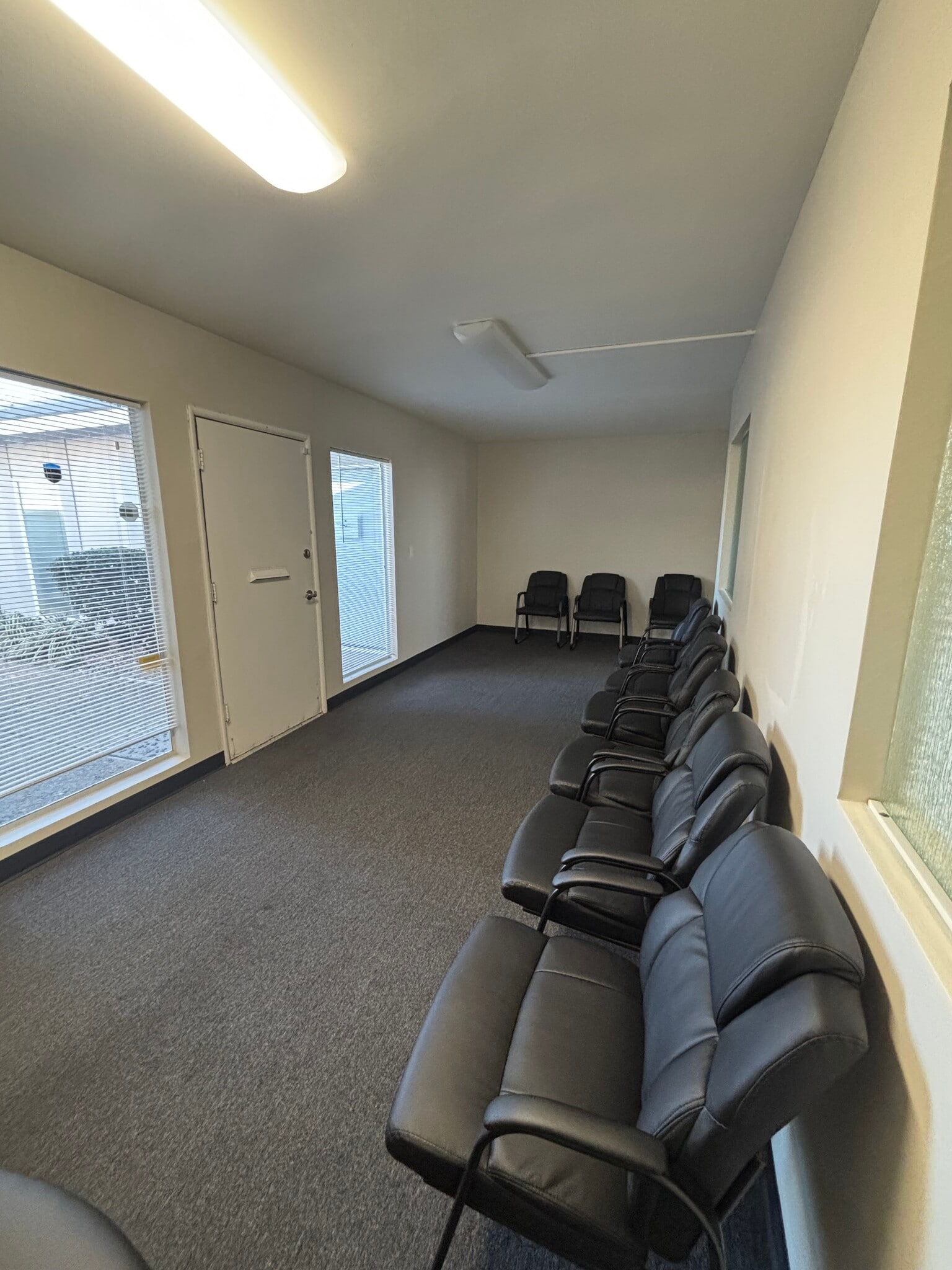 1013 N Begonia Ave, Ontario, CA à louer Photo intérieure– Image 1 sur 17