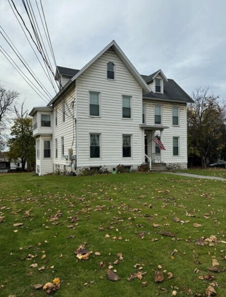 115 North St, Auburn, NY à vendre - Photo de l’immeuble – Image 1 sur 21