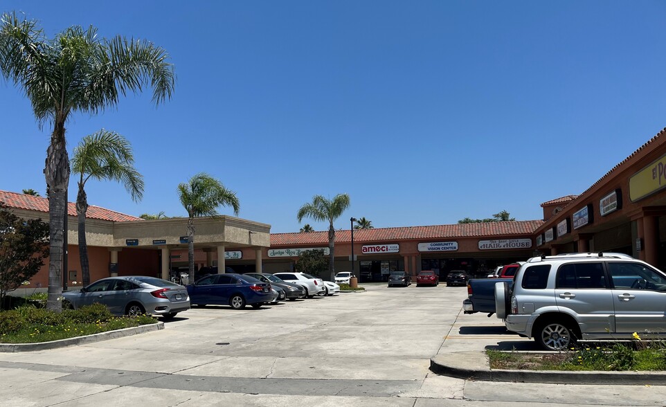 2780-2790 Tapo Canyon Rd, Simi Valley, CA à louer - Photo de l’immeuble – Image 3 sur 6