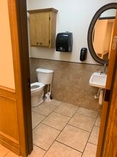 1801 NW Cache Rd, Lawton, OK à louer Photo intérieure– Image 2 sur 7